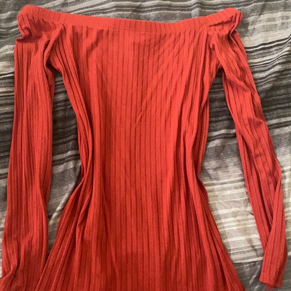 Tight Dress - Picture 1 of 4